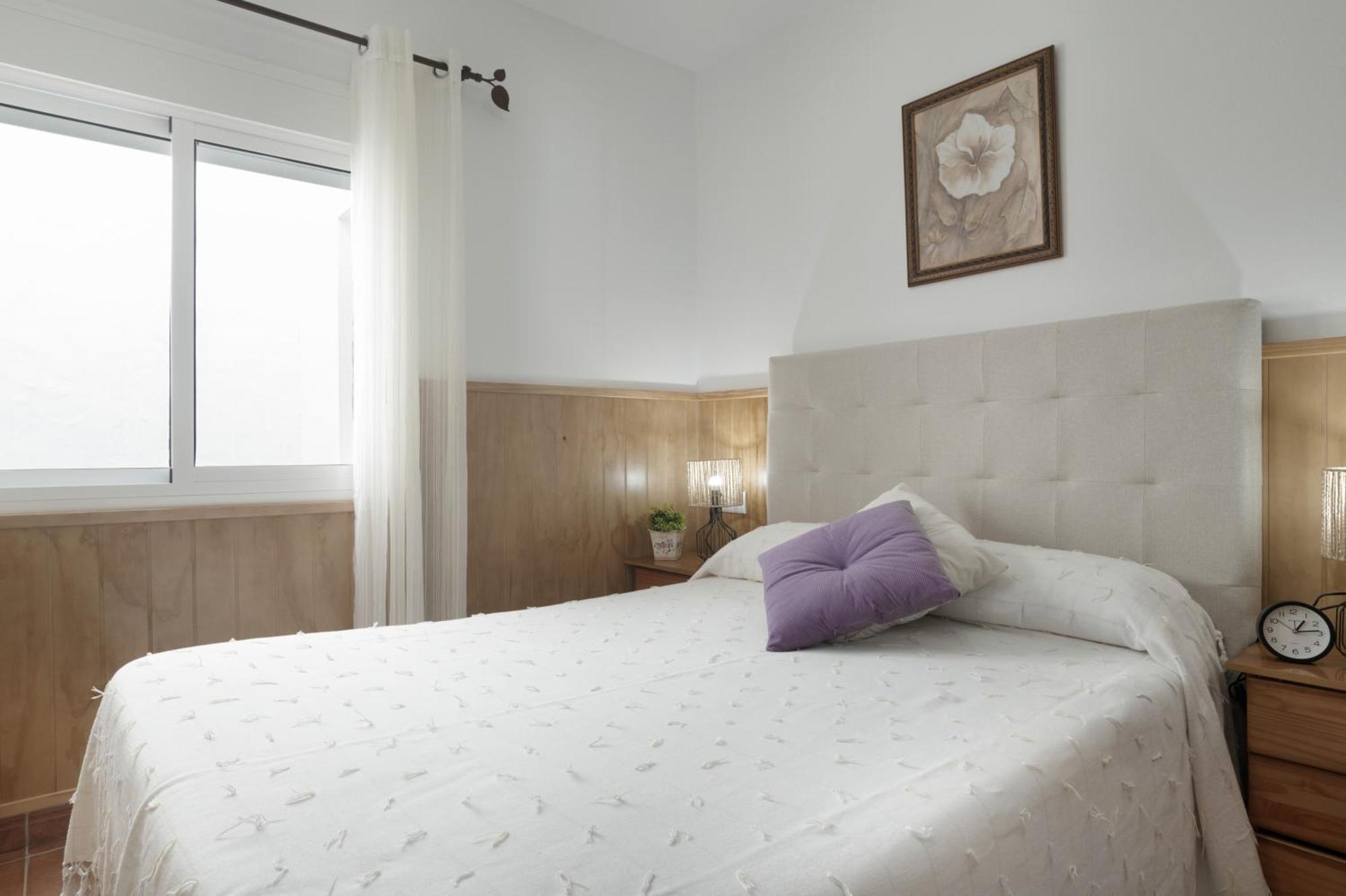 Apartamento Juan Carlos - Familias โกนิล เด ลาฟรอนเตรา ภายนอก รูปภาพ