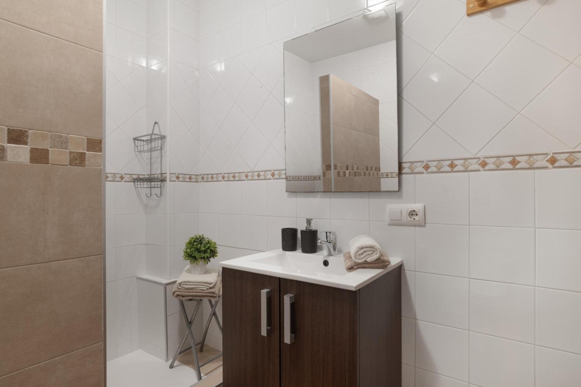 Apartamento Juan Carlos - Familias โกนิล เด ลาฟรอนเตรา ภายนอก รูปภาพ